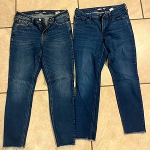 Old Navy Mid Rise Rockstar Super Skinny Jeans